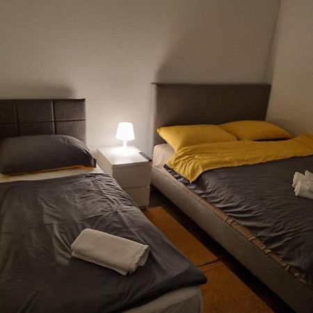 Apartman Migliore Sesvete Exterior foto