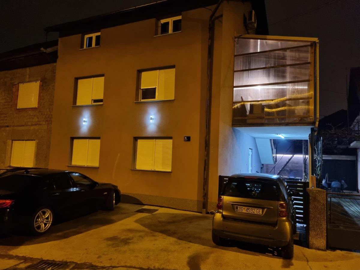 Apartman Migliore Sesvete Exterior foto